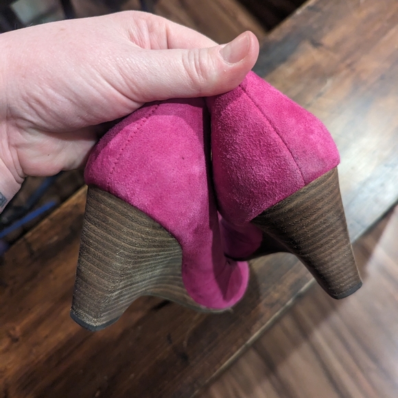 Jessica Simpson pink fuchsia suede - Picture 4 of 5
